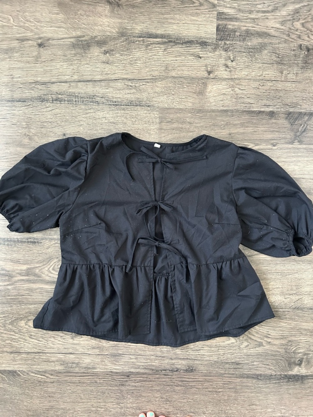 Black bow Tie-Front Puff Sleeve Women's Top